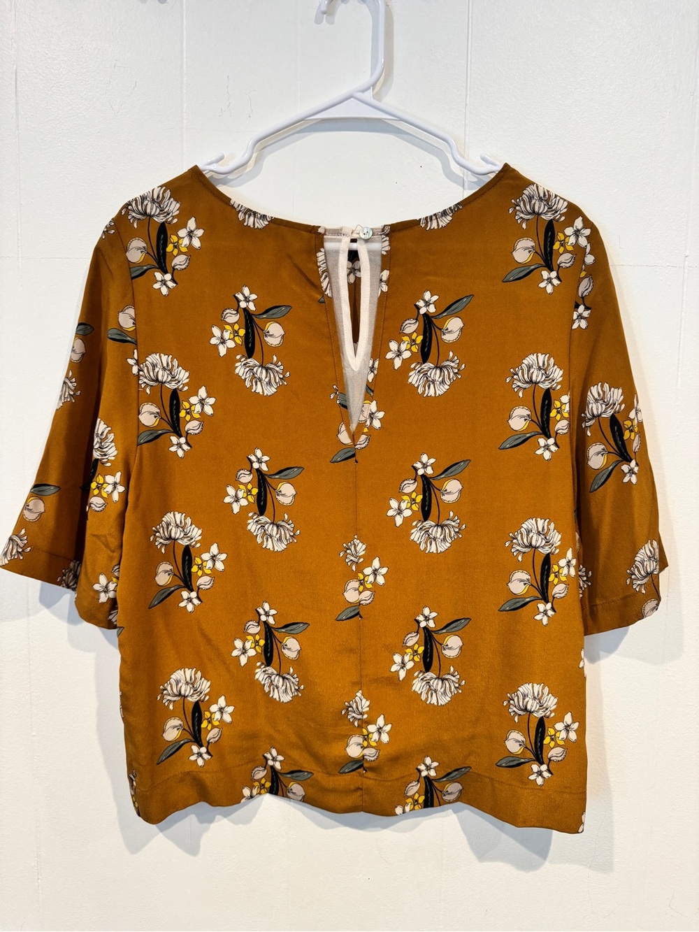NWOT Amort Vert Women’s Floral Boxy silk top - size Small - Picture 2 of 5